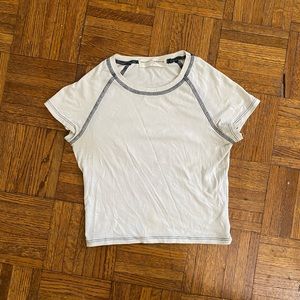 White t shirt with contrasting threading